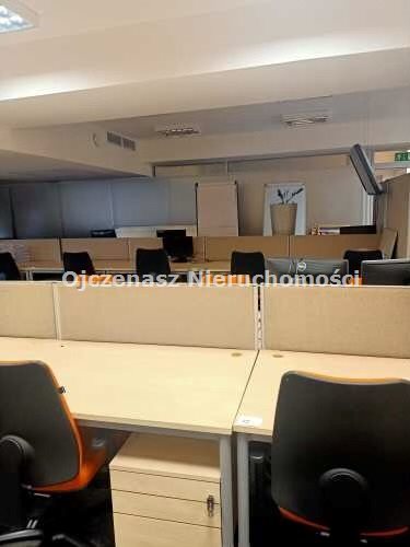 Wynajem biur 540 m2 z parkingiem, adaptacyjne, gazowe Bydgoszcz, Okole  540m2 Foto 1