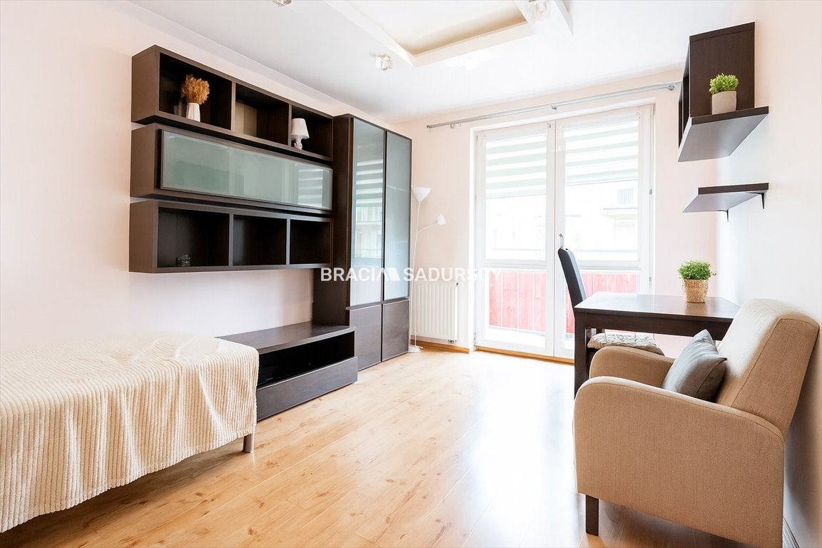 Przestronne 3 pokoje z osobną kuchnią, balkonem i windą Kraków, Dębniki, Ludwinów, Rydlówka  64m2 Foto 1