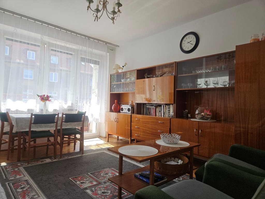 Zapraszam do obejrzenia 2-pokojowego mieszkania 51,8 m² z balkonem w Świebodzicach Świebodzice, Osiedle Sudeckie  52m2 Foto 1