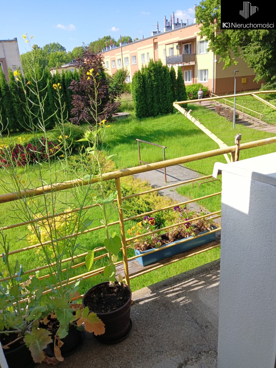 Mieszkanie trzypokojowe na sprzedaż Kraśnik, Kraśnik Fabryczny, Niepodległości  76m2 Foto 1