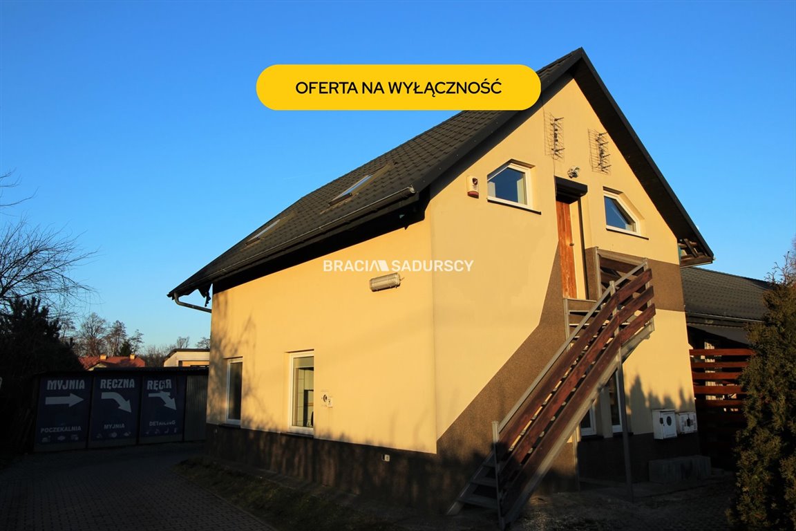 Lokal usługowy z biurami i myjnią, 178 m2, Bieńczyce Kraków, Bieńczyce, Fatimska  178m2 Foto 1
