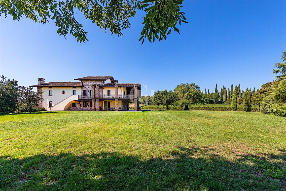 Luksusowa posiadłość z widokiem na jezioro Garda - polecam! Włochy, Desenzano del Garda  900m2 Foto 1