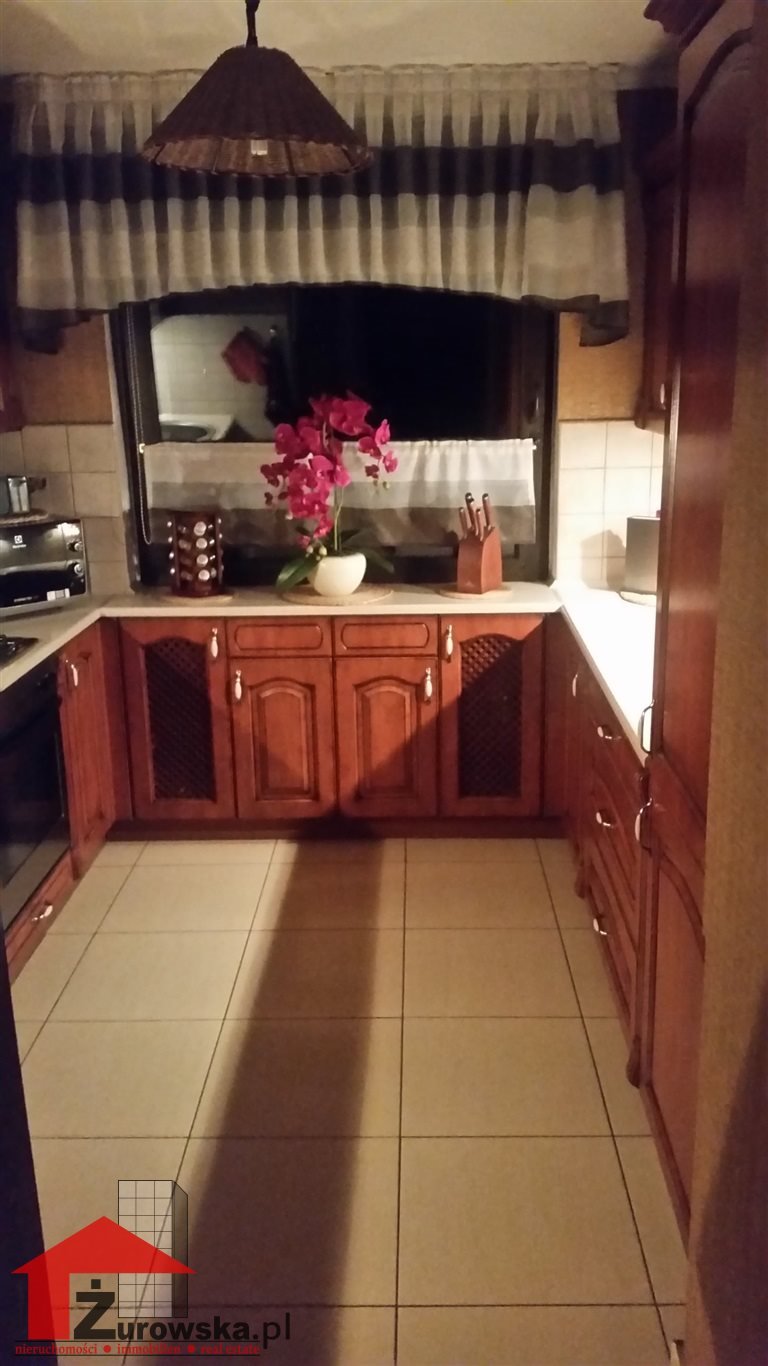 Mieszkanie czteropokojowe  na sprzedaż Strzelce Opolskie  73m2 Foto 1