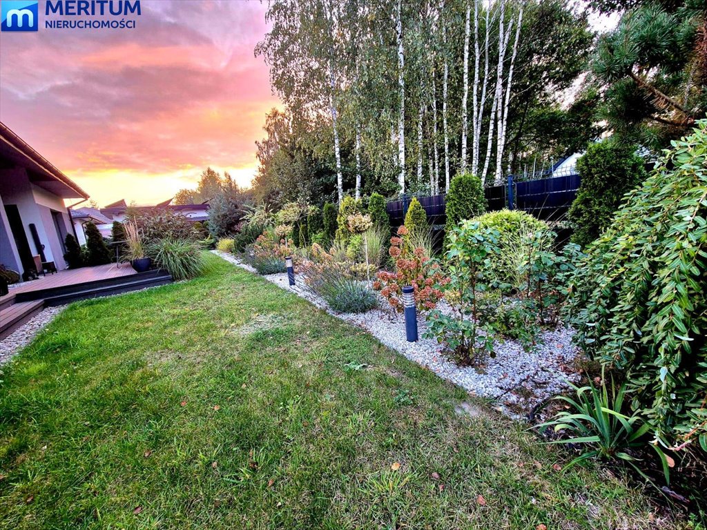 Nowoczesny dom z dużym ogrodem i poddaszem do aranżacji Międzyborów  117m2 Foto 1