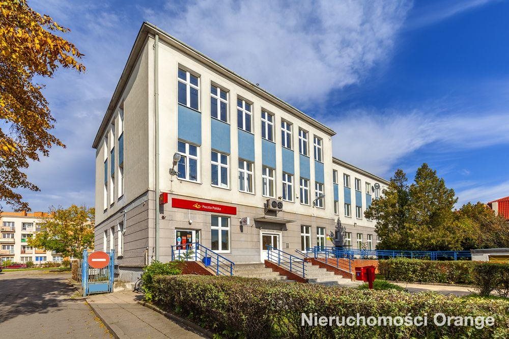 Zapraszam do obejrzenia budynku biurowo-magazynowego 1919 m² w Łęczycy Łęczyca, Łęczyca, ul. Kaliska 42  1 919m2 Foto 1