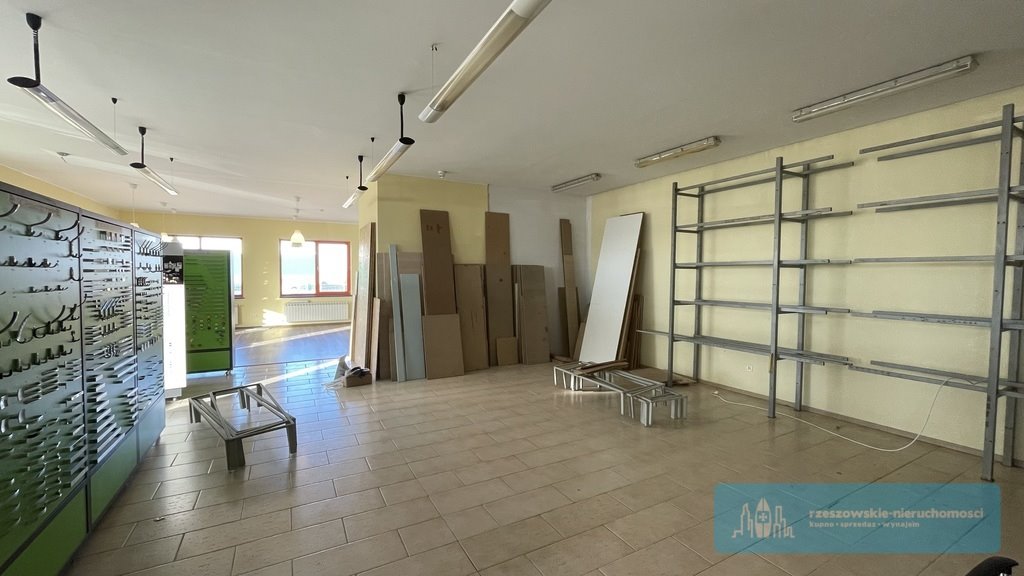 Lokal użytkowy na sprzedaż Jarosław  600m2 Foto 4