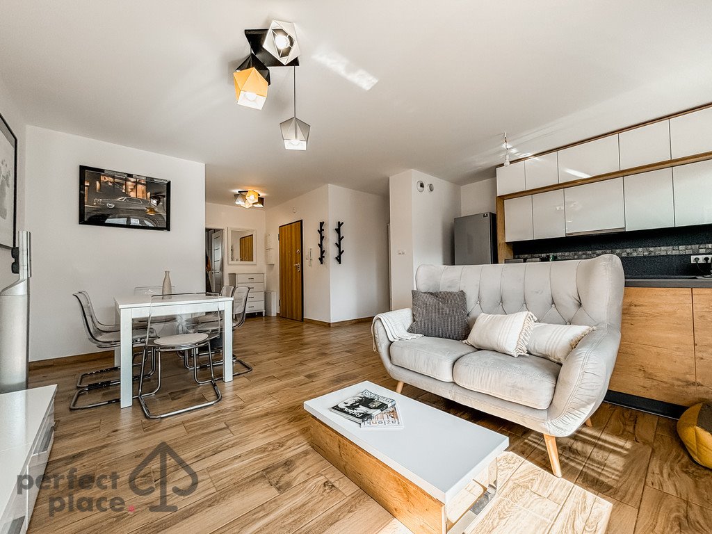 Przestronne 2-pokojowe mieszkanie z ogródkiem (49 m²) we Wrocławiu Wrocław, Psie Pole, Murowana  49m2 Foto 1