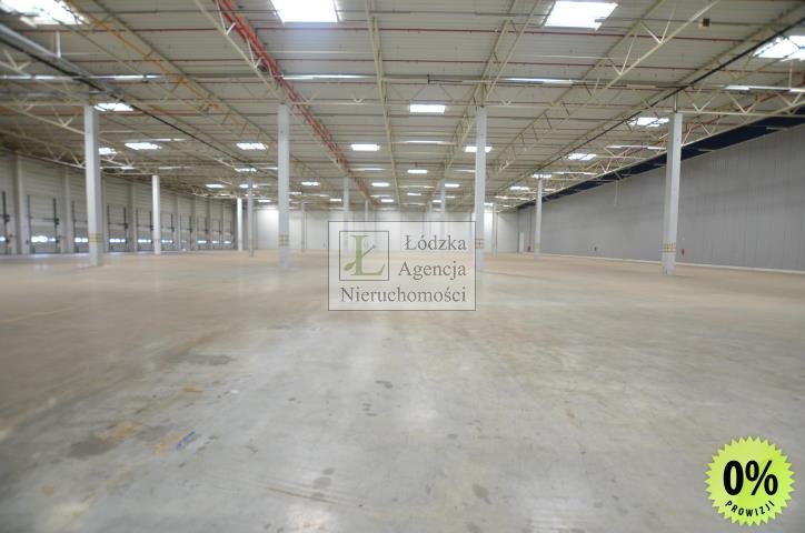 Lokal użytkowy na wynajem Łódź, Widzew  3 600m2 Foto 1