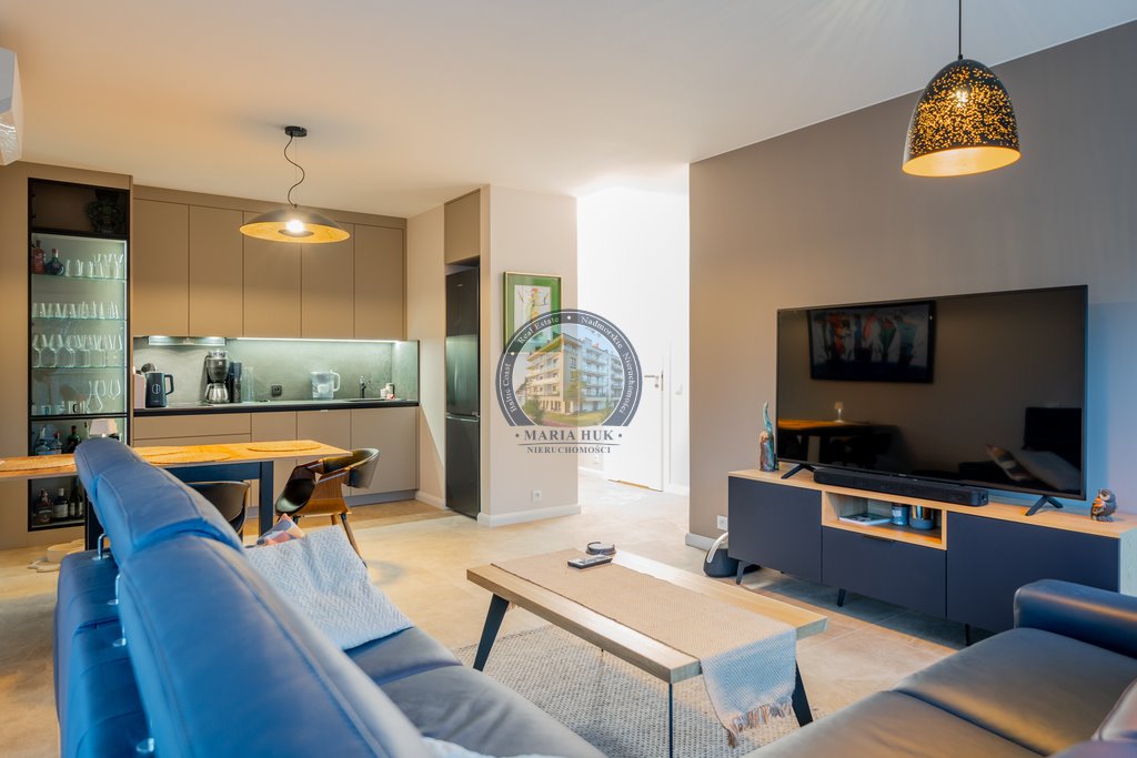 44 m² z tarasem i widokiem na las, 80m od plaży Międzywodzie, Zielona  44m2 Foto 1