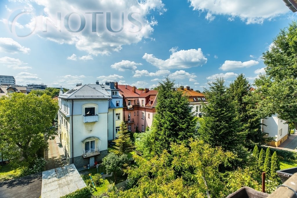 Sprzedam przestronne 109 m² z potencjałem inwestycyjnym i widokiem Kraków, Stanisława Moniuszki  109m2 Foto 1