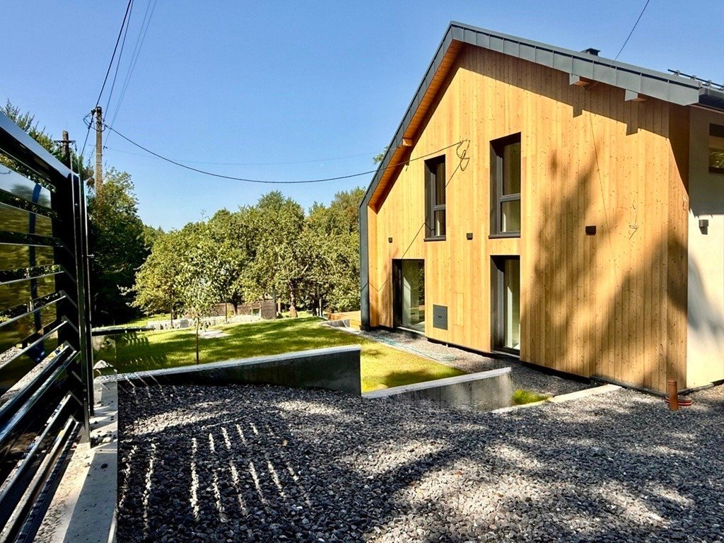 Nowoczesny dom 130 m² z garażem i tarasem - gotowy do wykończenia Bielsko-Biała, Górska 270  135m2 Foto 1