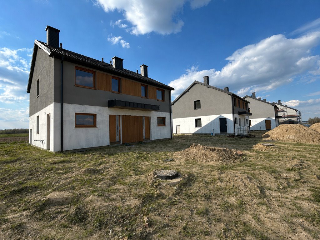 Nowoczesny dom w Zaczerniu z pompą ciepła i ogrodem Zaczernie  83m2 Foto 1