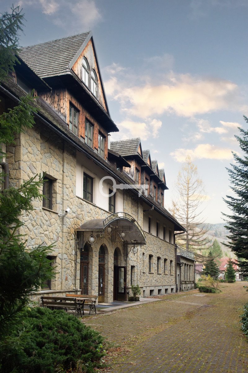 Lokal użytkowy na sprzedaż Zawoja  6 454m2 Foto 1