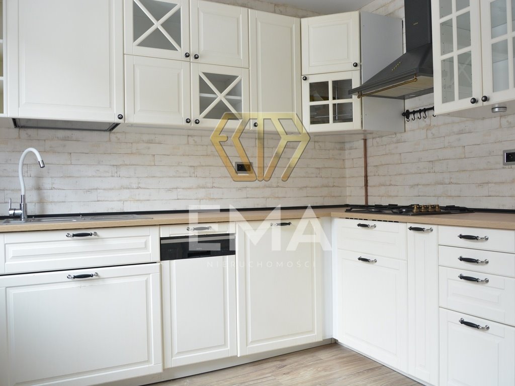 Na sprzedaż przestronne 4-pokojowe mieszkanie 72 m² w Zawierciu Zawiercie, Józefa Piłsudskiego  72m2 Foto 1