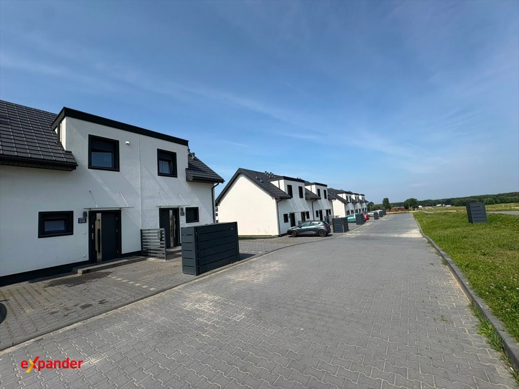 Zapraszam do 50 m² segmentu z ogrodem i dwoma parkingami Ligota, 82  50m2 Foto 1