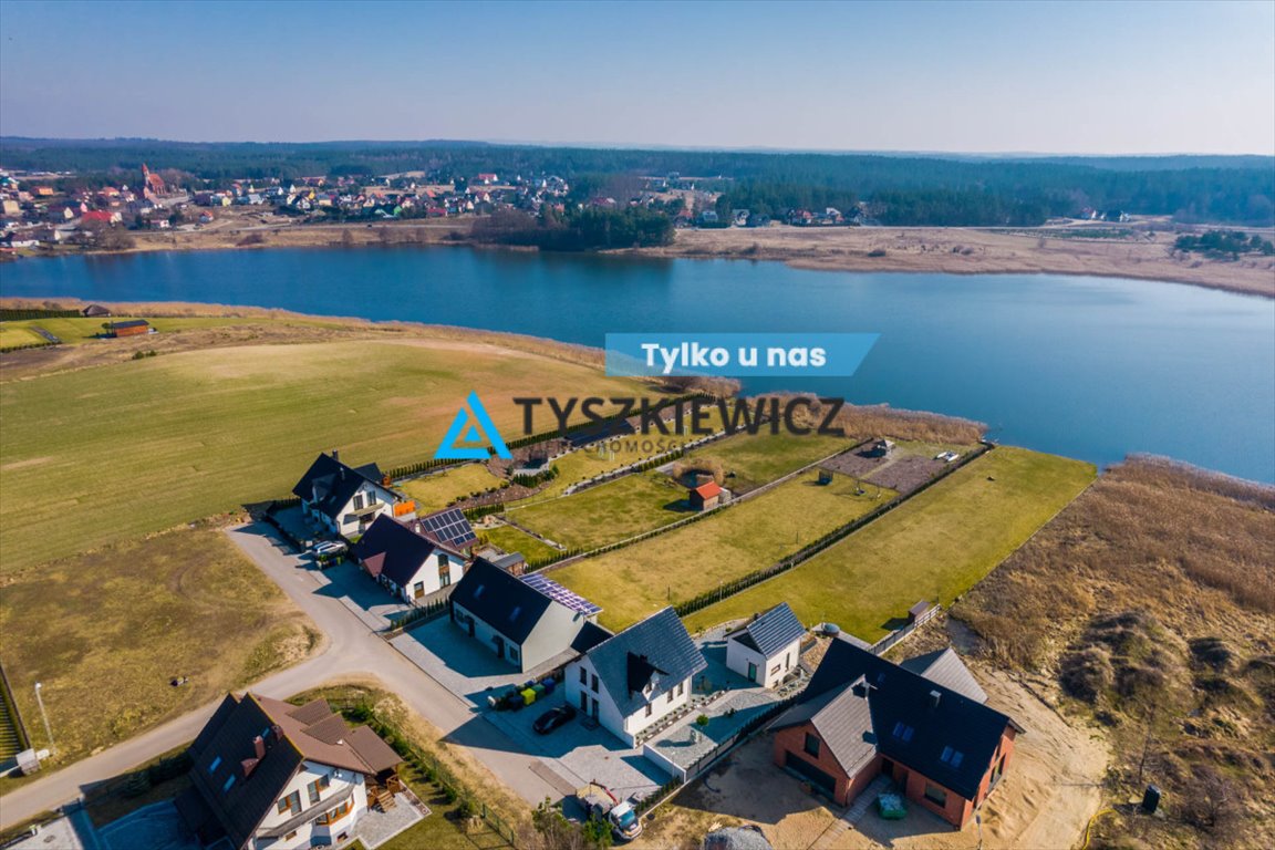 Dom dwurodzinny z własną linią jeziora i tarasem Stężyca  244m2 Foto 1