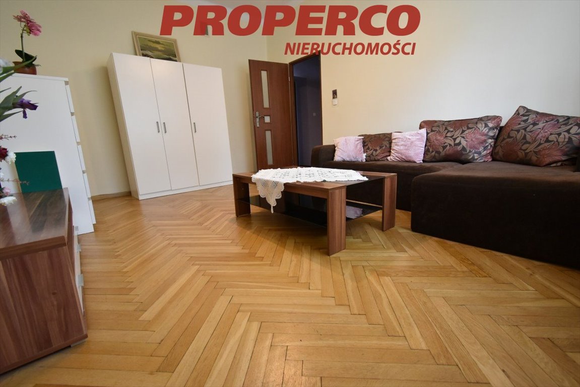 Przytulne 34 m2 w centrum Kielc, z piwnicą i parkingiem. Kielce, Centrum, Zagórska  34m2 Foto 1