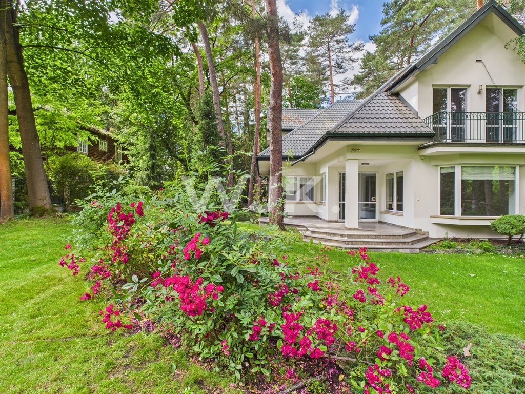 Wolnostojący dom 300 m2 z sauną i dużą działką Konstancin-Jeziorna  300m2 Foto 1