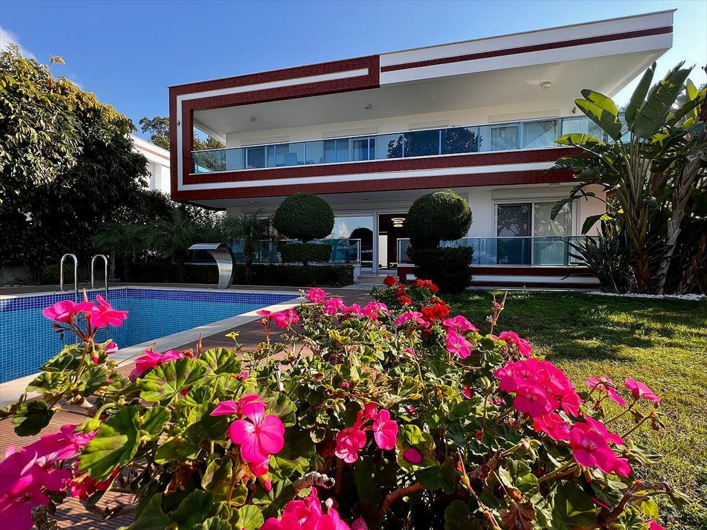 Umeblowana willa z prywatnym basenem i widokiem na morze Turcja, Alanya, Kargıcak, Alanya, Antalya  350m2 Foto 1