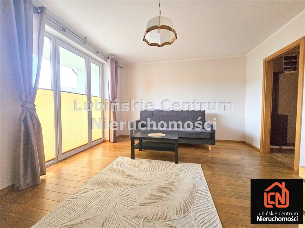 Mieszkanie dwupokojowe na sprzedaż Lubin, Zalesie  52m2 Foto 1