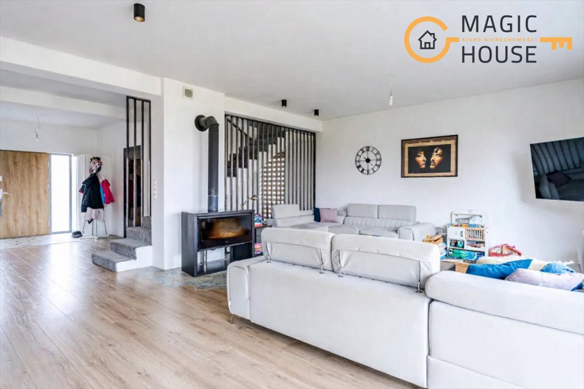 Nowoczesny dom 356 m² przy lesie z dużą działką Kiełpino, Księdza Bernarda Sychty  356m2 Foto 1