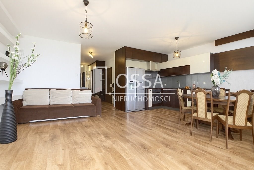 Mieszkanie trzypokojowe na wynajem Gdynia, Legionów 102  76m2 Foto 1