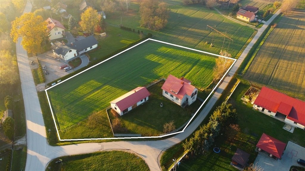 Przestronny dom na dwóch działkach z garażem i dużym balkonem Rataje Słupskie  150m2 Foto 1