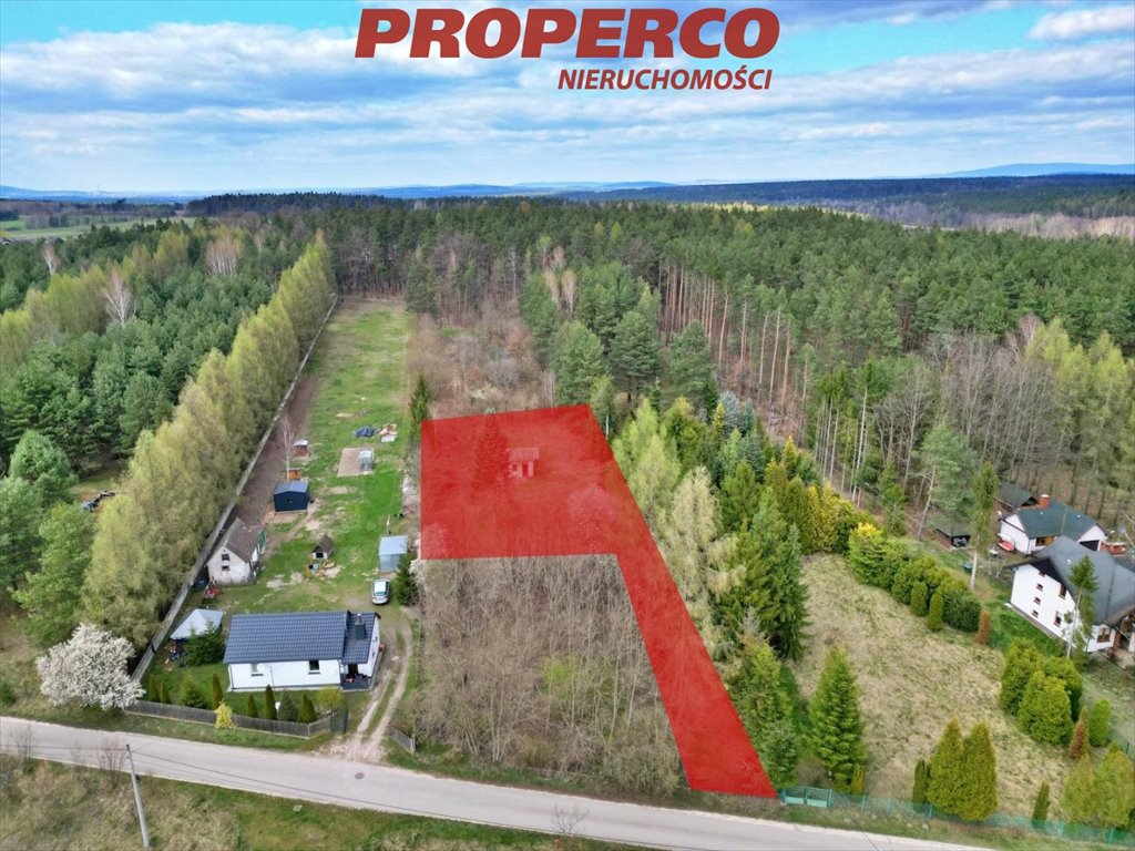 Do sprzedania działka 1197 m² z domkiem i lasem w spokojnej okolicy Daleszyce, Komórki  1 197m2 Foto 1