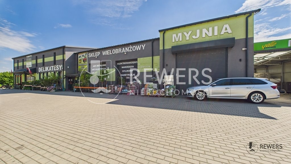Zapraszam do obejrzenia nowoczesnego obiektu komercyjnego 930 m² z dużym placem Kierzkówka  930m2 Foto 1