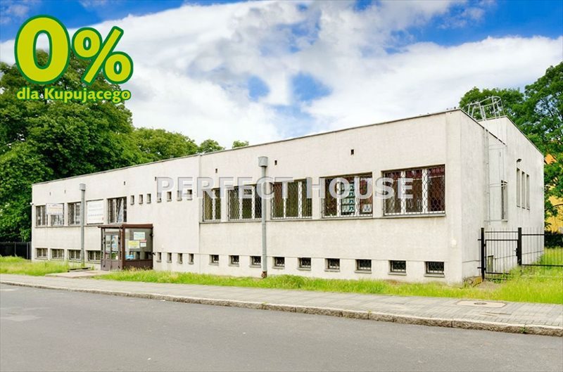 Na sprzedaż przestronny budynek biurowo-usługowy 956 m² w Sulęcin: Sulęcin
