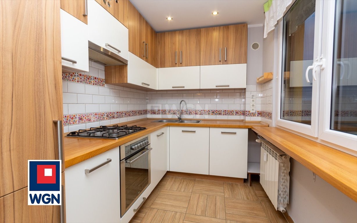 Mieszkanie czteropokojowe  na sprzedaż Lubliniec, 3 Maja  75m2 Foto 1