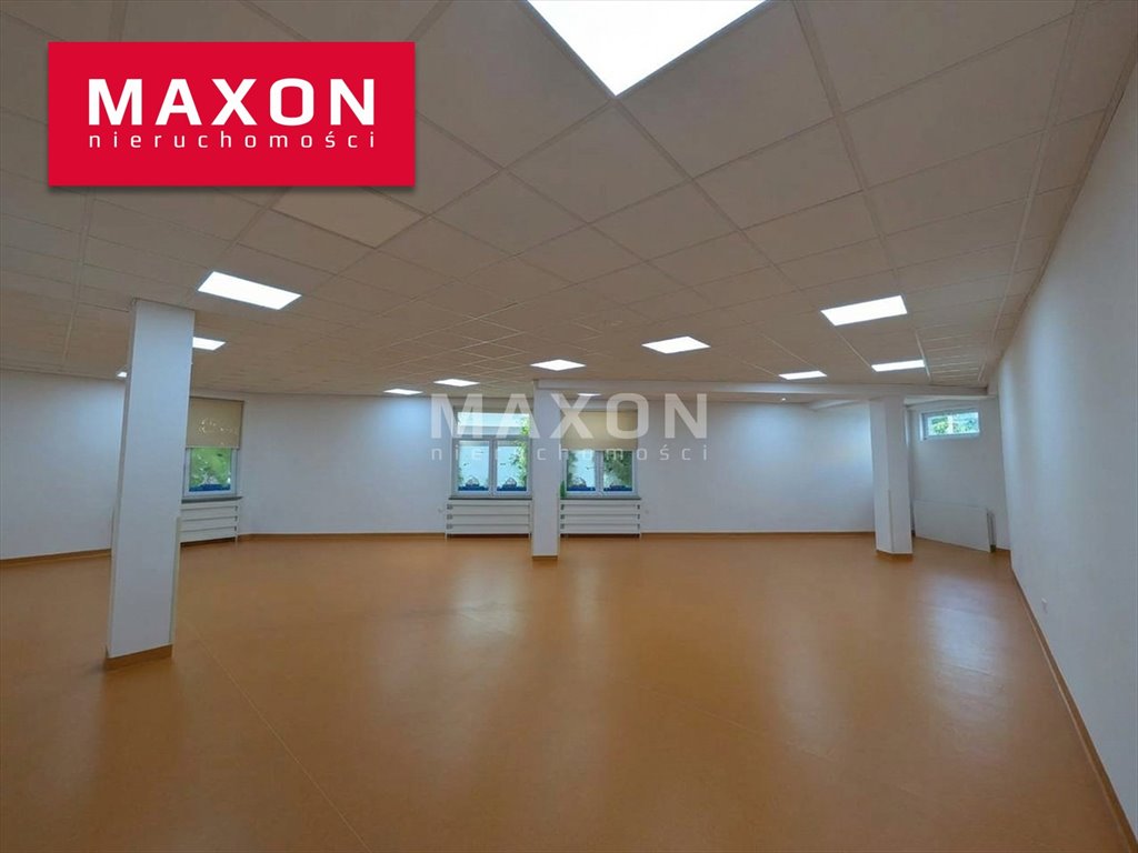 Lokal użytkowy 200 m² w Warszawie (Bemowo, ul. Stanisława Rostworowskiego) Warszawa, Bemowo, ul. Stanisława Rostworowskiego  200m2 Foto 1