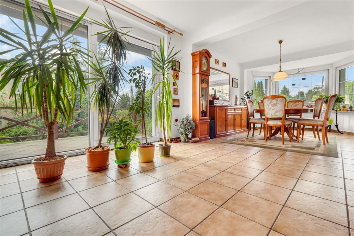 Dom z garażem, 8 pokoi, centrum Piekar Śląskich Piekary Śląskie, Fryderyka Chopina  360m2 Foto 1