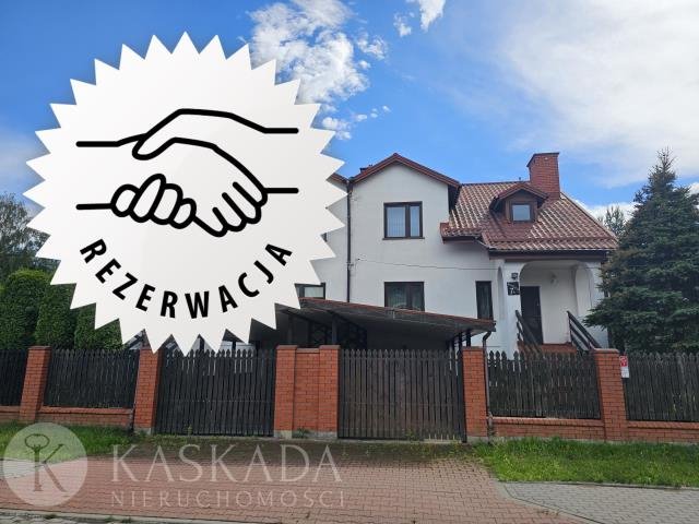 Dom z dużym ogrodem i garażem w Markach polecam Marki  210m2 Foto 1