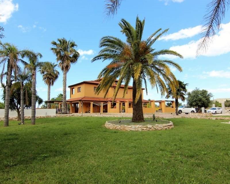 Dom na sprzedaż Hiszpania, Denia, Hiszpania, Pedreguer  440m2 Foto 2