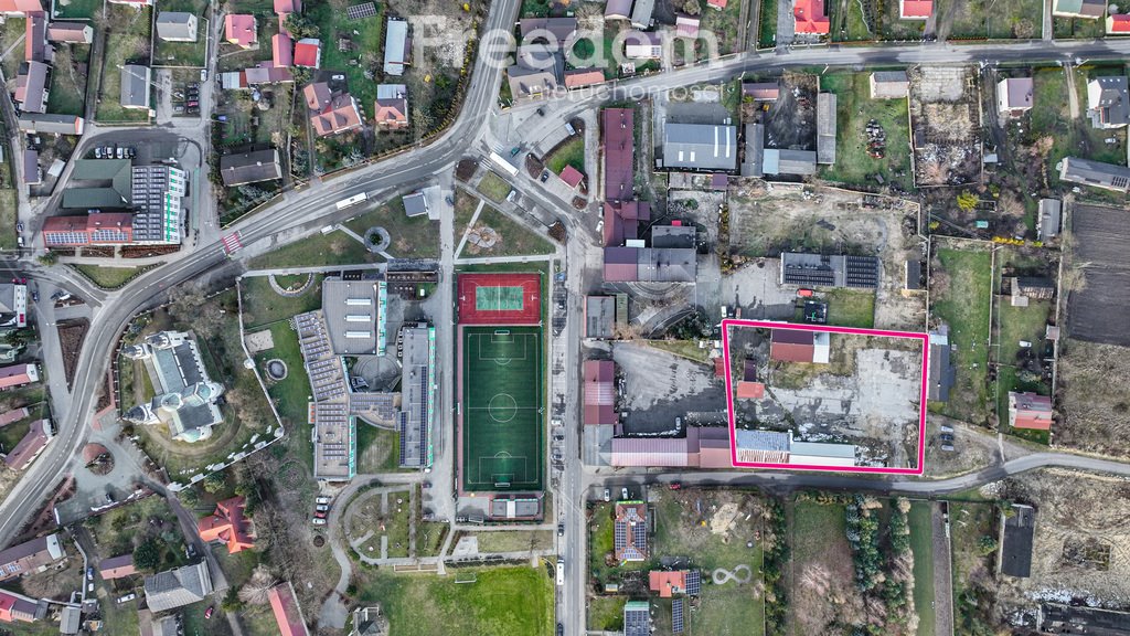 Lokal użytkowy na sprzedaż Radomsko  3 947m2 Foto 1