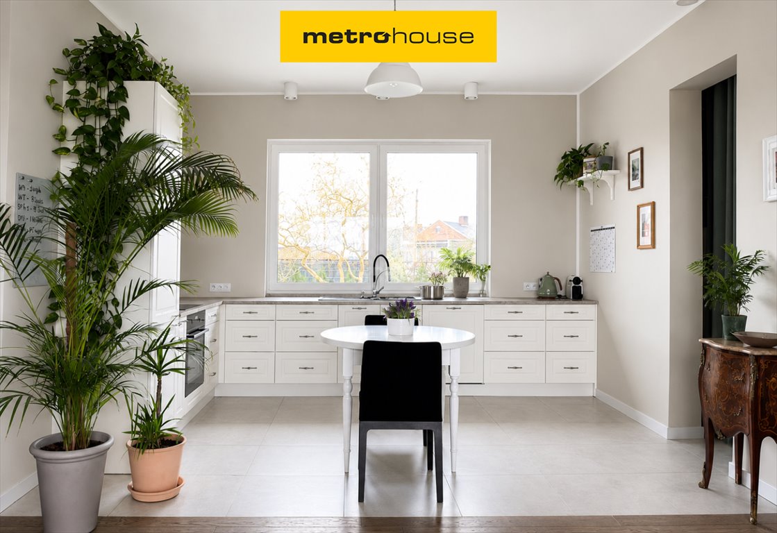 Przestronny dom 183 m² z garażem i możliwością adaptacji poddasza Ciszyca  183m2 Foto 1