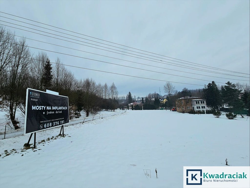 Działka 38 arów z dostępem do mediów i zjazdem z drogi krajowej Zagórz, Dolina, Wolności  3 800m2 Foto 1