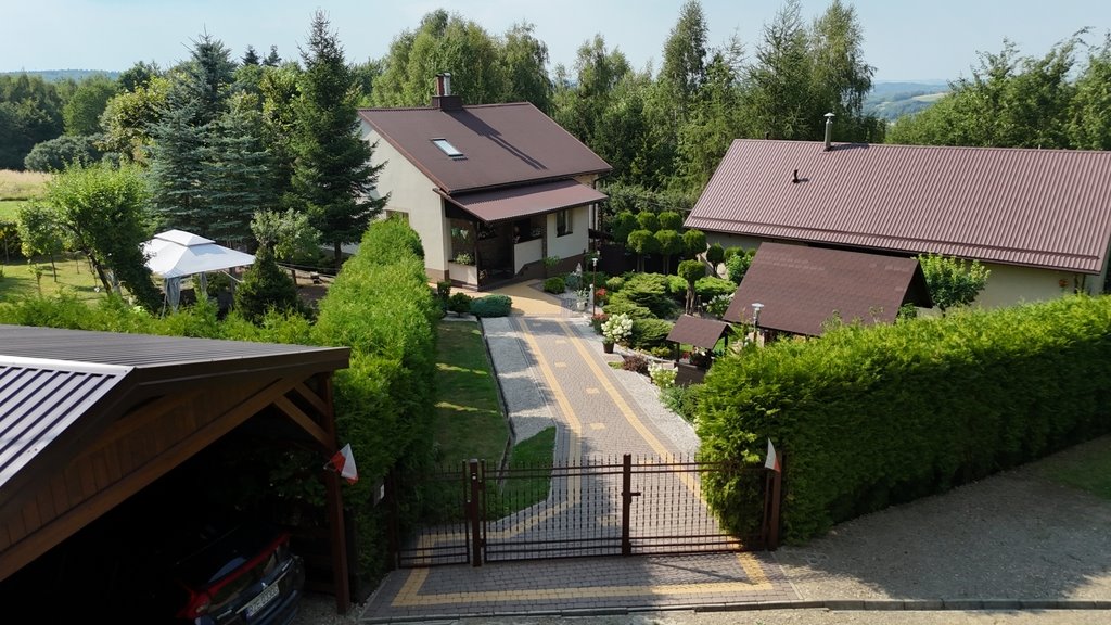 Zapraszam do domu 140 m² z osobnym mieszkaniem w Straszydle Straszydle  140m2 Foto 1