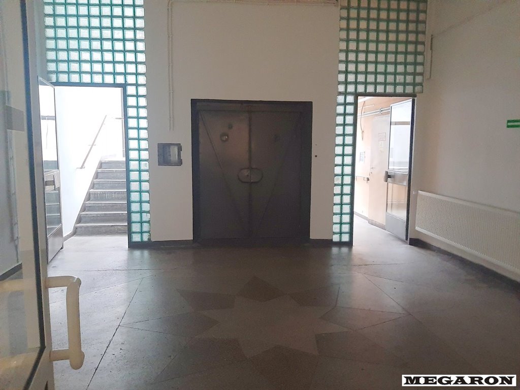 Hale z biurami 400 m² w Częstochowie - polecam Częstochowa  400m2 Foto 1