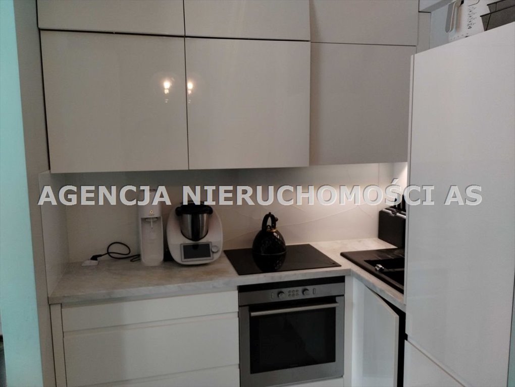 Atrakcyjne 38 m2 po remoncie, winda, piwnica Kraków, Bieńczyce, os. Kazimierzowskie  38m2 Foto 1