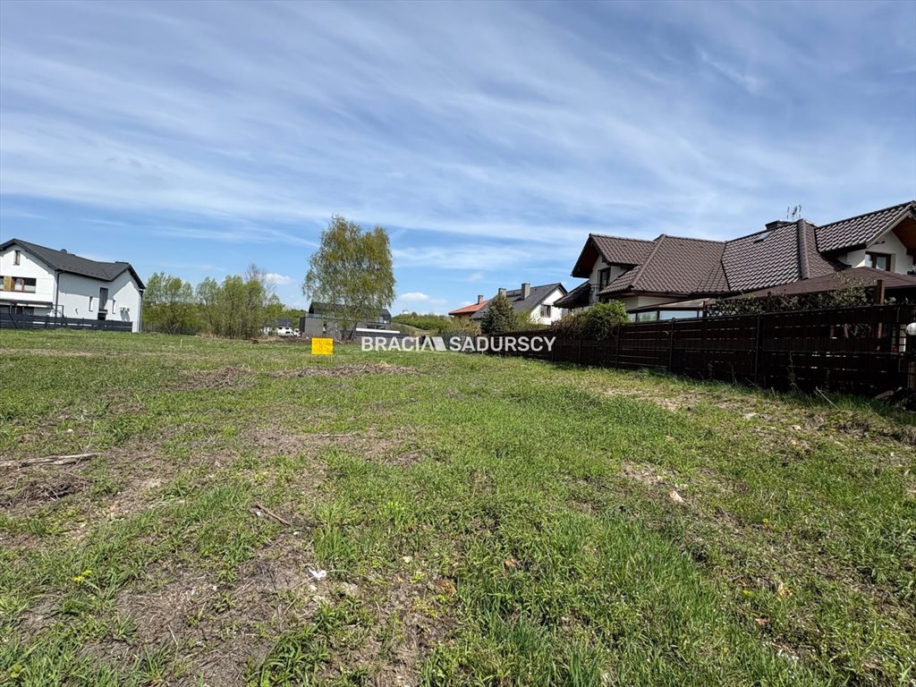 Atrakcyjna działka 6,16 ar w Dębnikach z mediami i planem Kraków, Dębniki, Kliny, Księdza Franciszka Trockiego  616m2 Foto 1