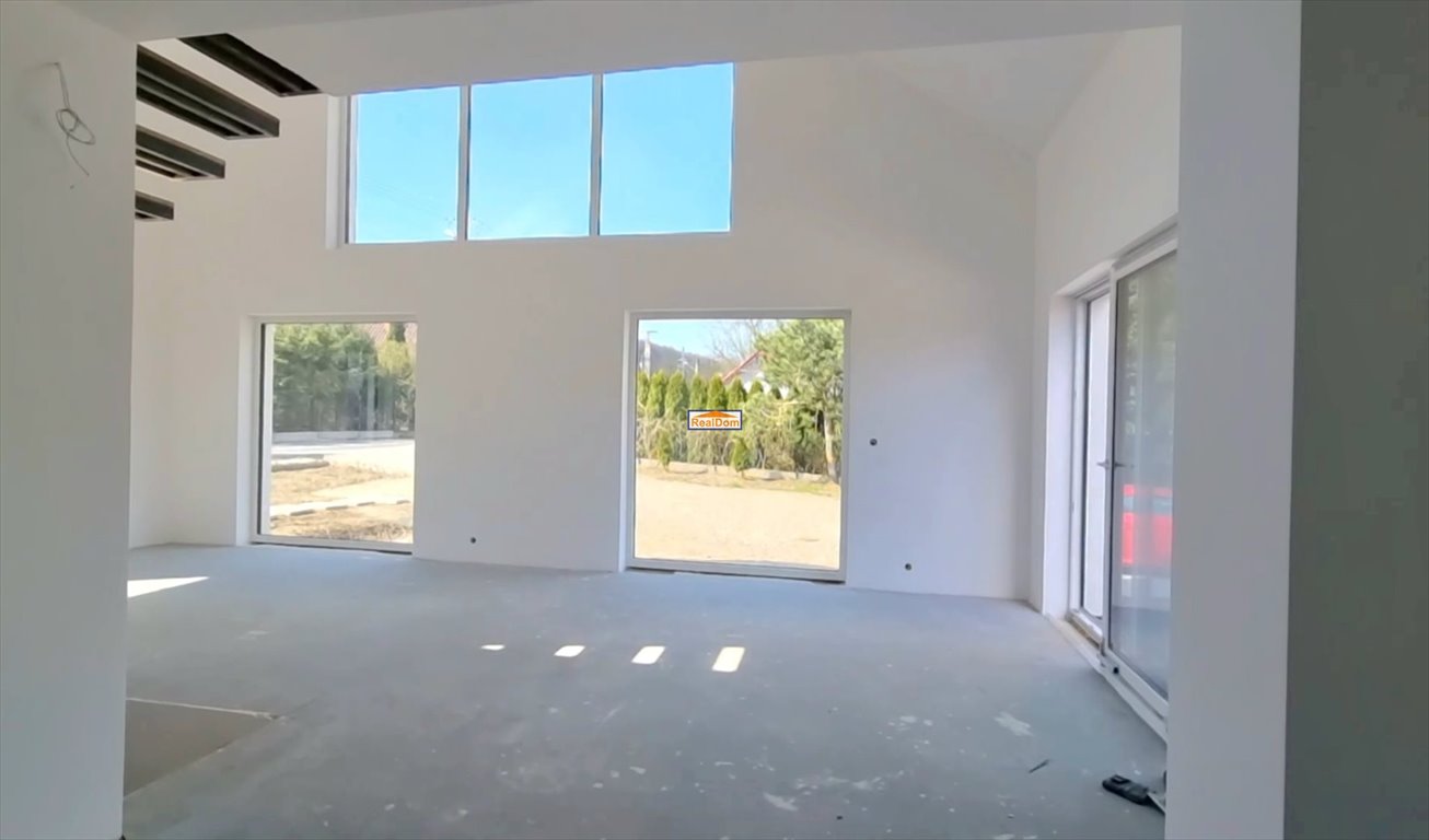 Nowoczesny segment 120m2 z ogródkiem i 2 miejscami parkingowymi Nawojowa Góra  121m2 Foto 1