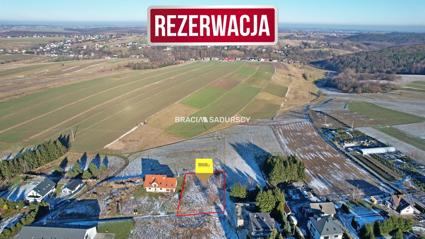 Działka budowlana 1511 m² z mediami, podział, blisko Krakowa Sąspów  1 511m2 Foto 1