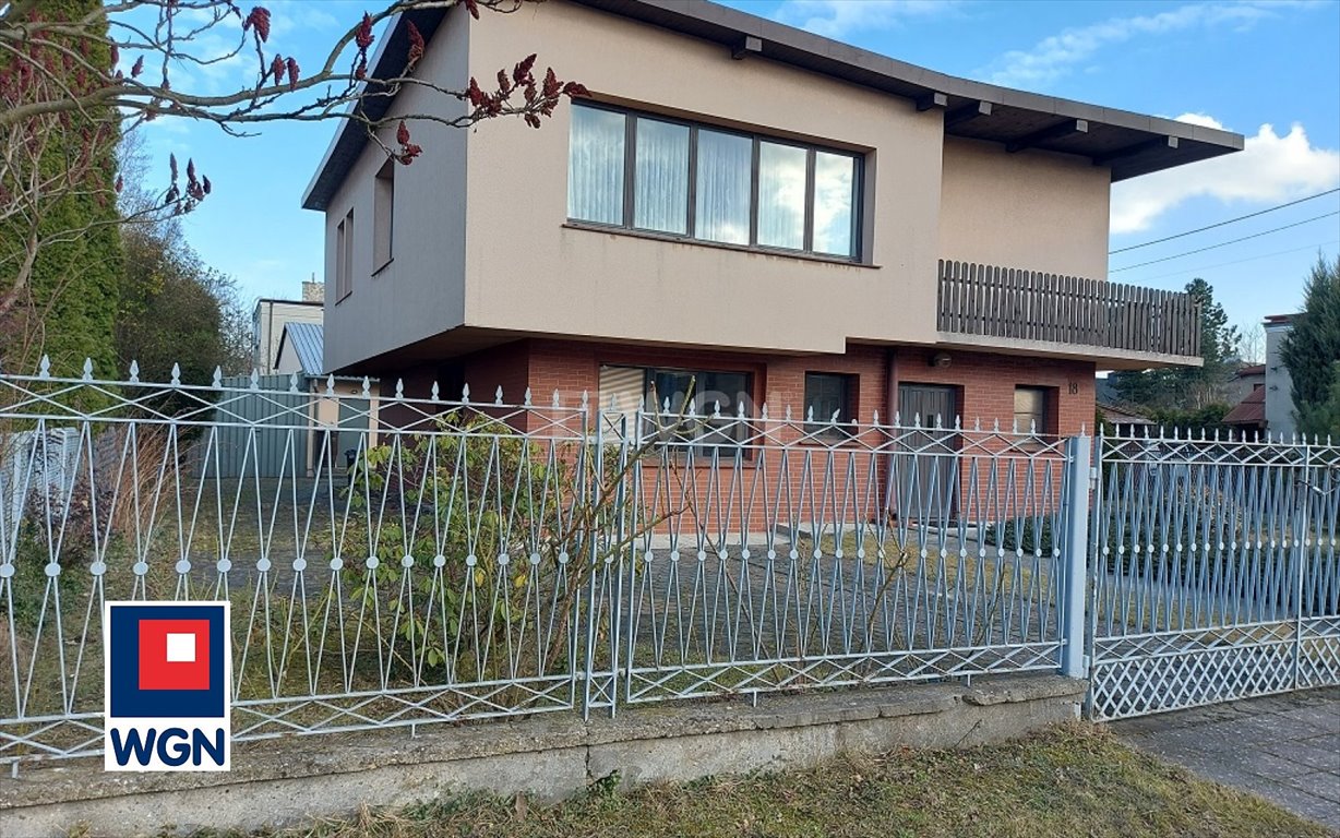 Wolnostojący dom z halą na dużej działce w Częstochowie Częstochowa, Grabówka, Odrodzenia  180m2 Foto 1