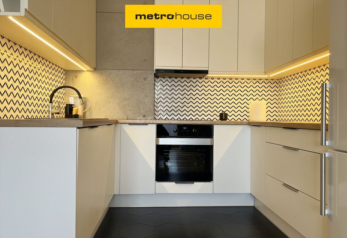 Dwupokojowe mieszkanie z balkonem, klimatyzacją i pełnym wyposażeniem Warszawa, Ursus, Tomcia Palucha  45m2 Foto 1