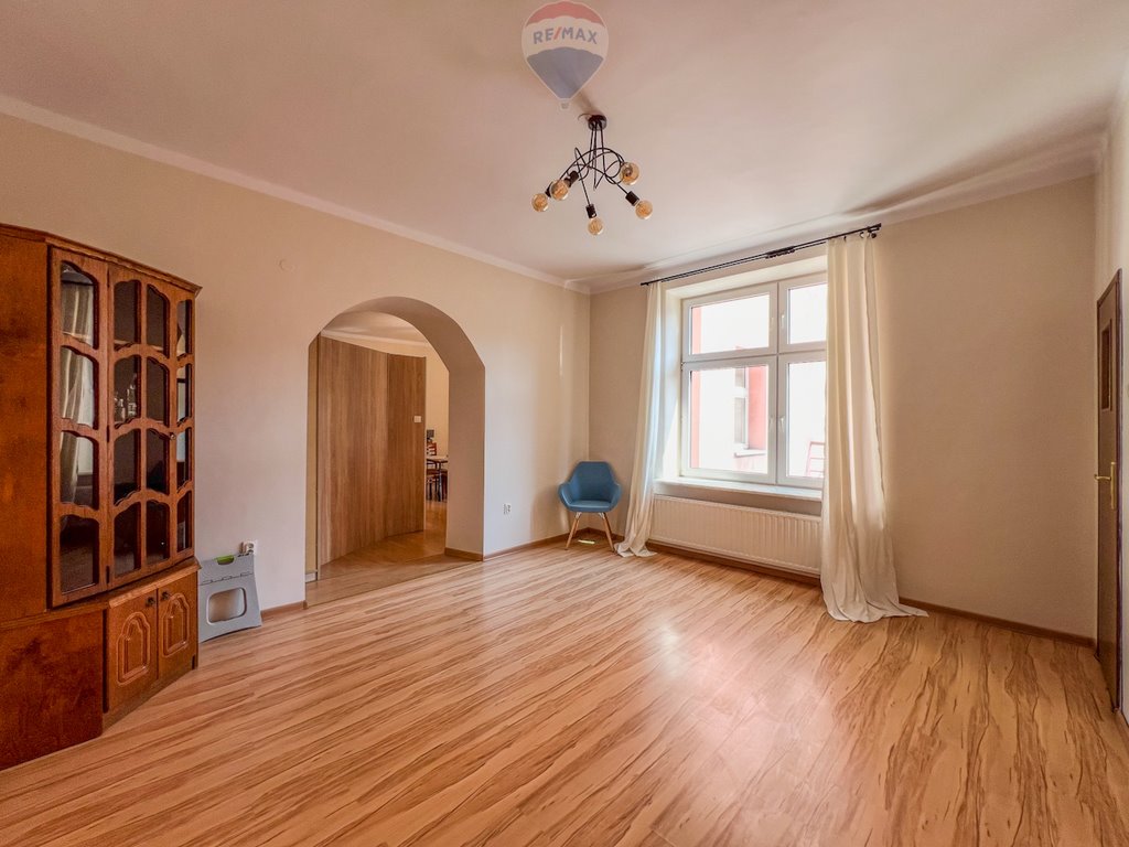 Mieszkanie dwupokojowe na sprzedaż Bielsko-Biała  80m2 Foto 1