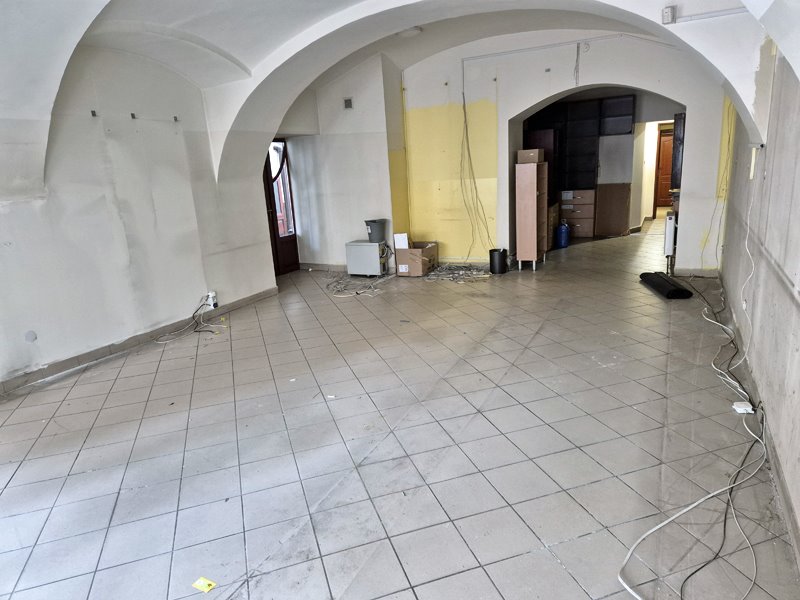 Lokal użytkowy na wynajem Cieszyn  65m2 Foto 2