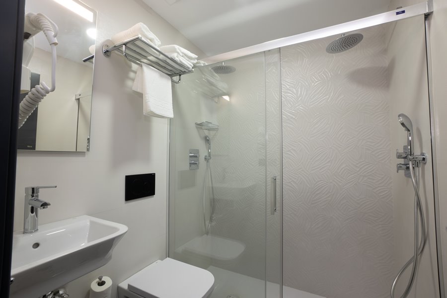 Lokal użytkowy na sprzedaż Hiszpania, Nerja  485m2 Foto 7