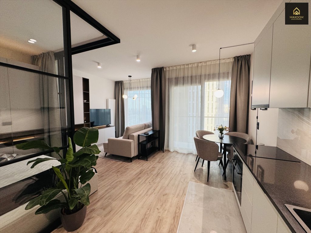 Nowoczesny apartament 36m2 z panoramicznymi oknami i balkonem Warszawa, Wola, Prosta  36m2 Foto 1